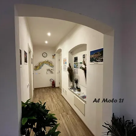 Al molo 21-2
