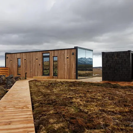 Oeoed Hekla Horizon - Mirror Houses-3