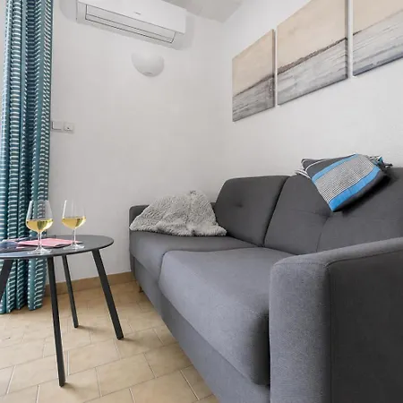 Petit cocon, parking et piscine à Marseillan-2