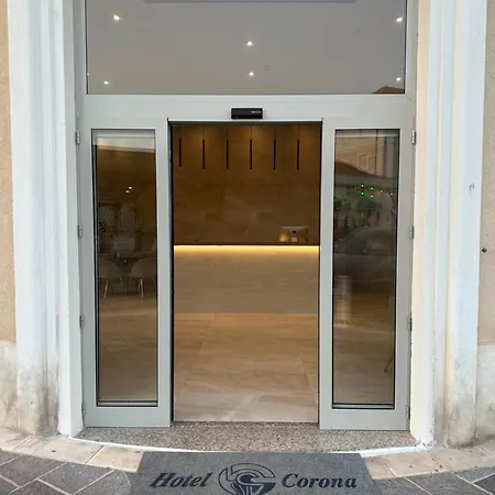 Hotel Corona-3