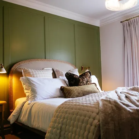 Ty Afon - River House-3