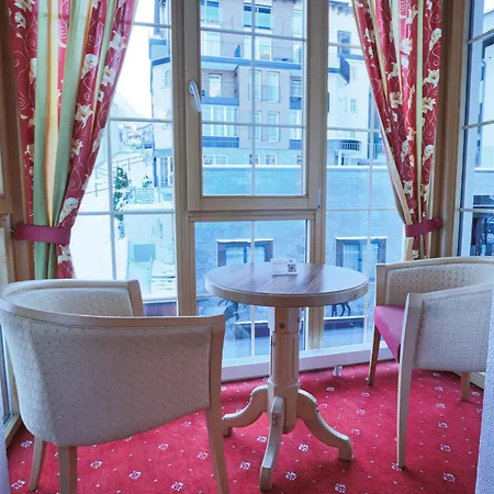 Hotel Alpina-2