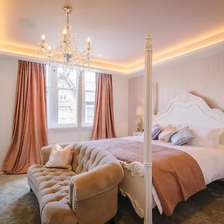 Absoluxe Suites-3