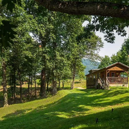 Engadine Inn And Cabins-3