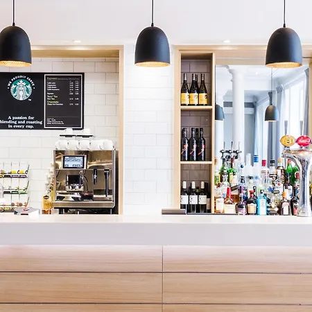 Holiday Inn Farnborough By Ihg-2