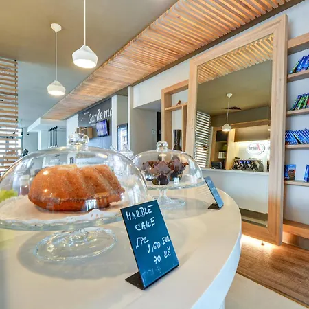 Holiday Inn Prague Airport By Ihg-2