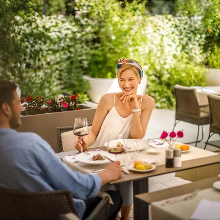 Valamar Riviera Hotel & Residence (Adults Only)-2
