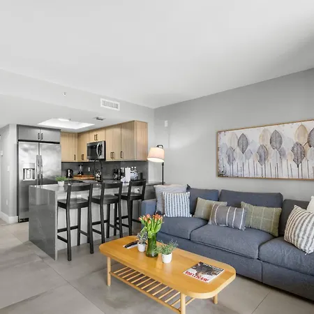 The Mutiny Luxury Suites Hotel-3
