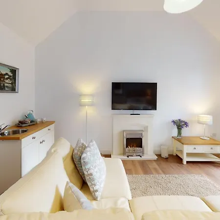 The Willows House & Studios, Hot Tub, Garden Cookhouse, Pet-Friendly, Roe Valley, Limavady-3