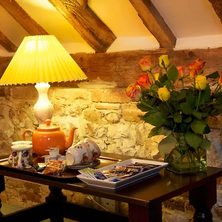 Colston Hall Farmhouse B&B-3