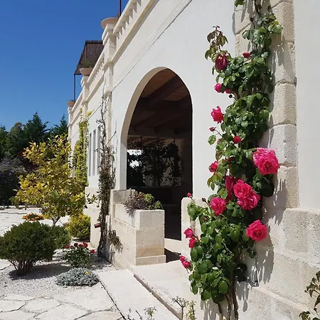 Le Scuderie - Castello Monaci-3
