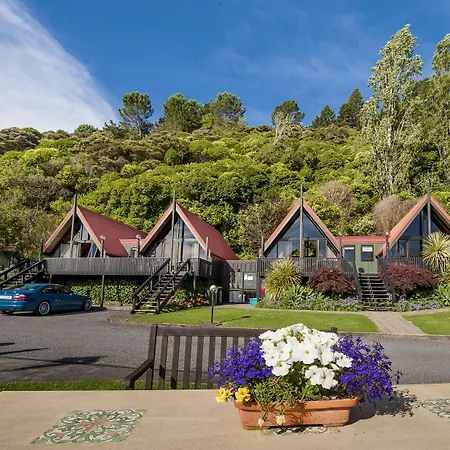 Coastal Motor Lodge-2