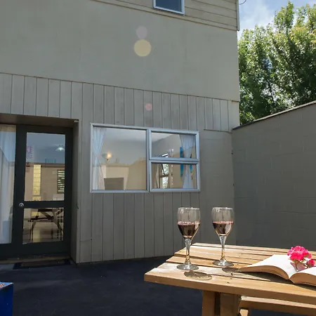 Howick Motor Lodge-3