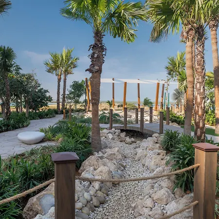 Yas Plaza Marina By Ihg-2