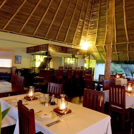 Punta Caracol Acqua Lodge-2
