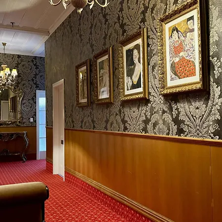 Prince'S Gate Hotel-3