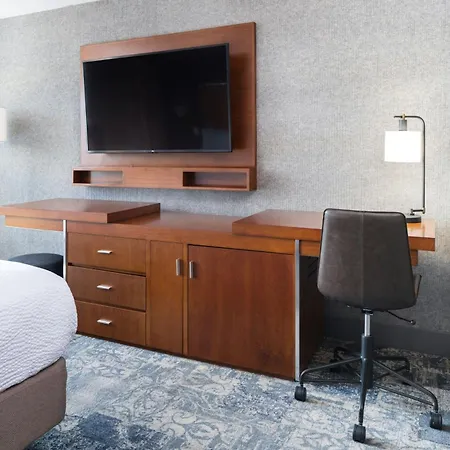 Four Points By Sheraton Victoria Gateway-2