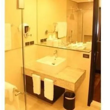 F1 Hotel Manila-2