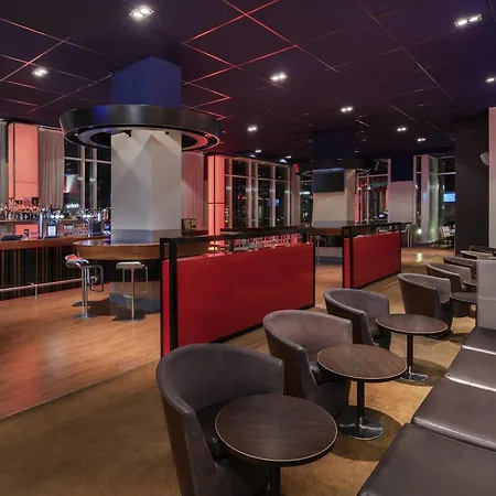 Novotel London Excel-3