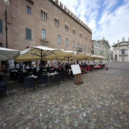 Palazzo Castiglioni Luxury Suites-2