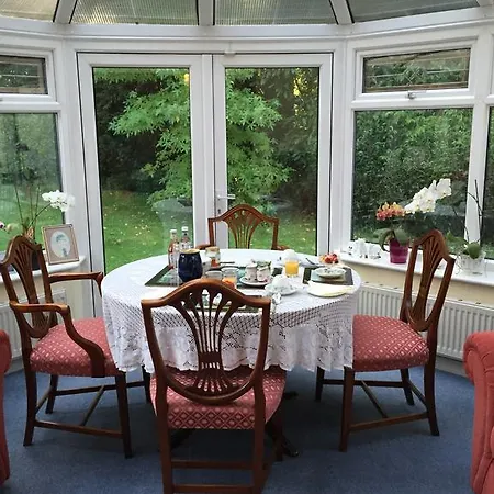Kingswood Cottage-3