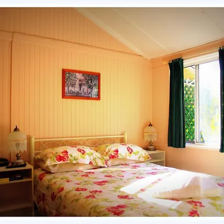 Coral Lodge Bed And Breakfast Inn-3