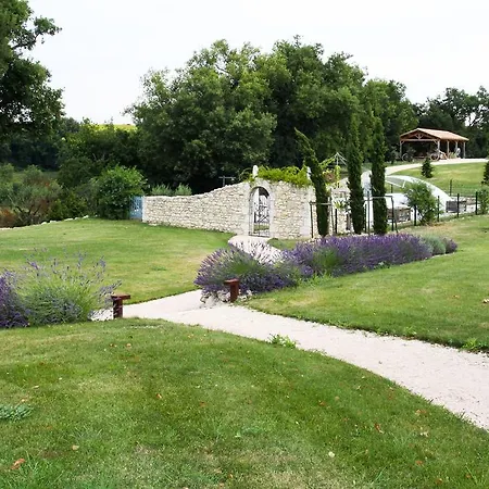 Chambres d'hôtes Domaine de Nazère-3
