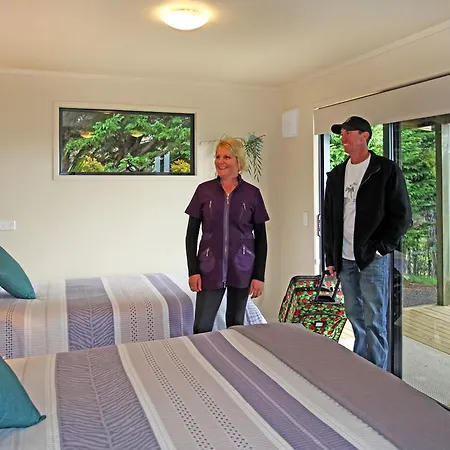 Auckland Country Cottages-3
