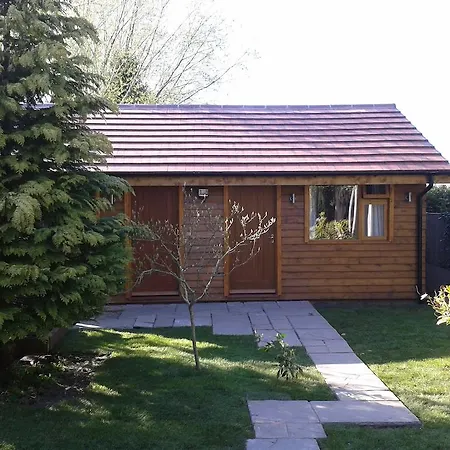 Manor Garden Lodge-3