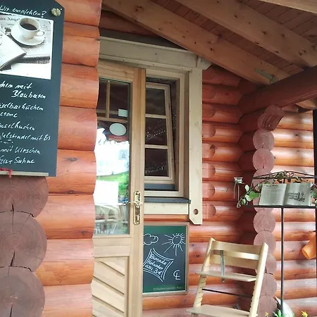 Hotelanlage Country Lodge-2