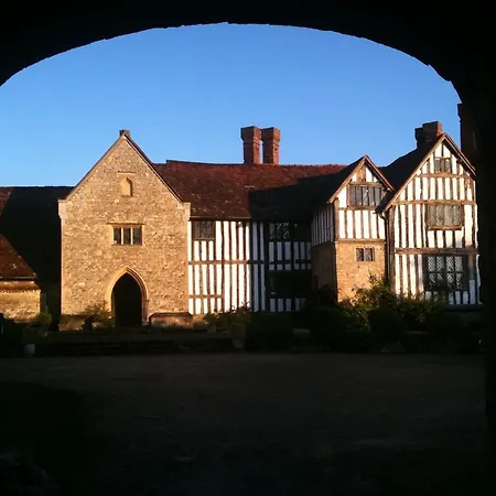 Long Crendon Manor B&B-2