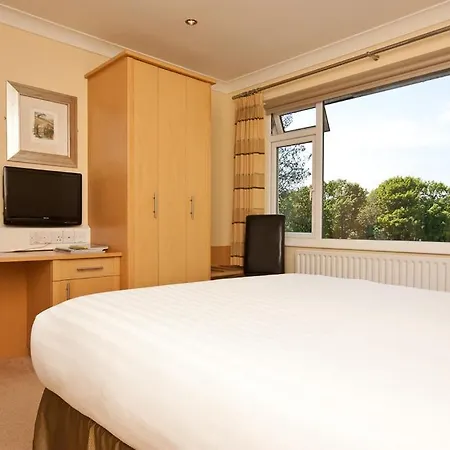 Lingwood Lodge-2