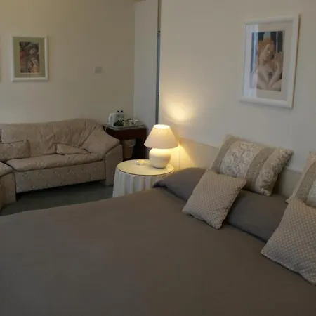 The Norwood Guest House-2