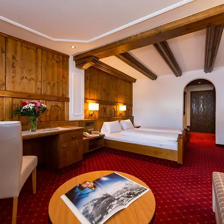 Alpensporthotel Mutterberg-3