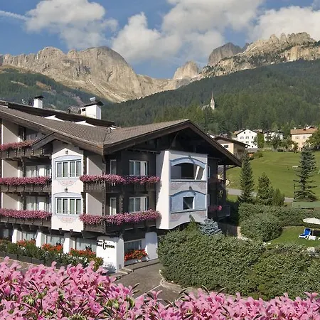 Alpen Hotel Corona-2