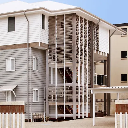 Bujerum Apartments On Burleigh-2