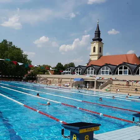 Hunguest Hotel Gyula-3