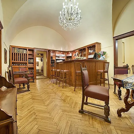 Ea Zamecky Hotel Hruba Skala-3