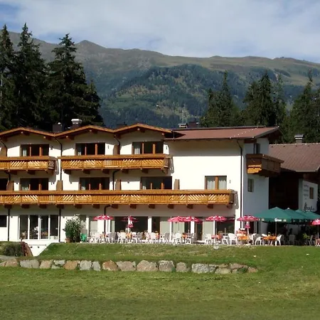 Familienhotel Moos-Alm-2
