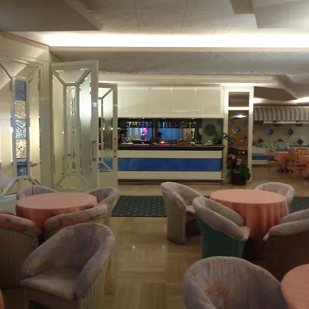 Hotel Ambasciatori Palace-2