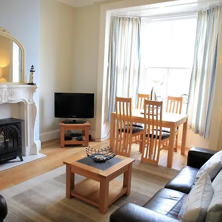 Elizabeth House-2
