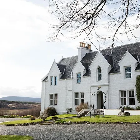 Kinloch Lodge Hotel And Restaurant-3