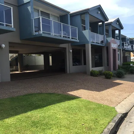 Aquarius Apartments Mollymook-2