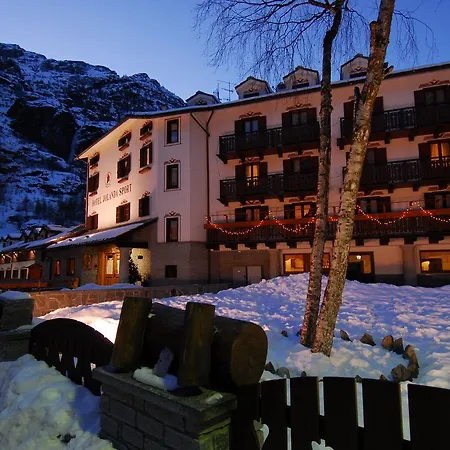 Hotel Jolanda Sport-3