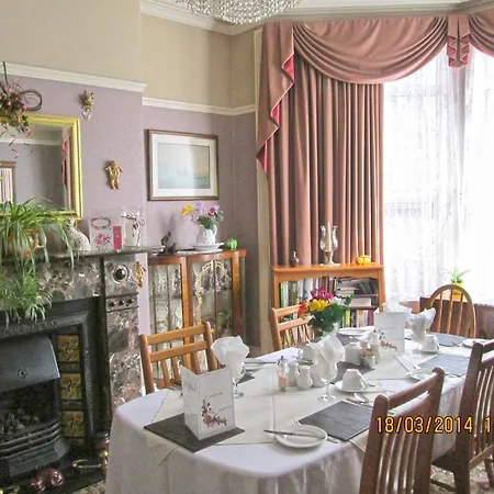 Camellia Lodge Guest House-2