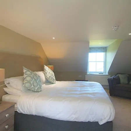 Pennygate Lodge-2