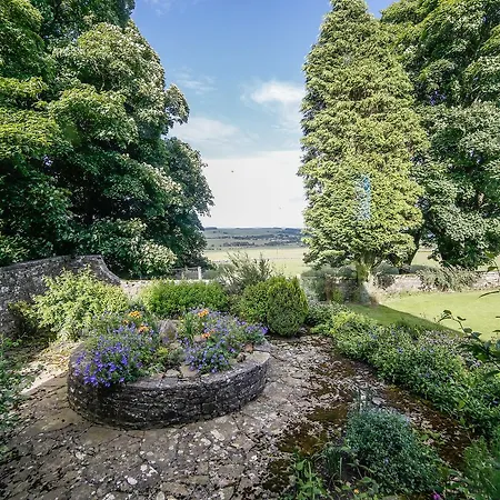 Dunns Houses Farmhouse B&B-2