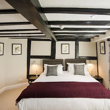 Cowdray Lodge B&B Rooms-2