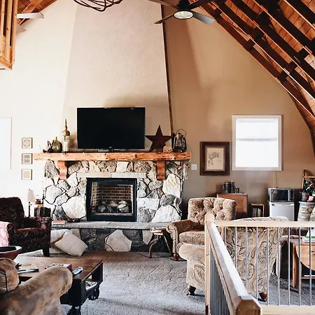 Country Barn B And B-3