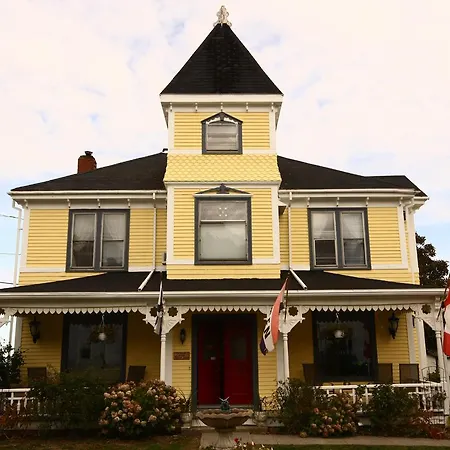 Come From Away B&B-2